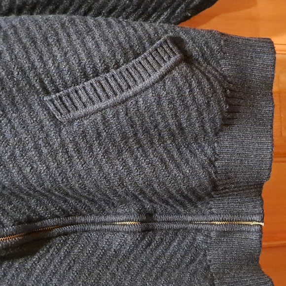 Salvatore Ferragamo wool zip up sweater M - Picture 5 of 9